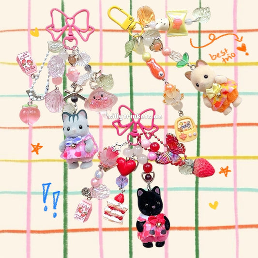 Limited edition baby sylvanians kitten keychains!